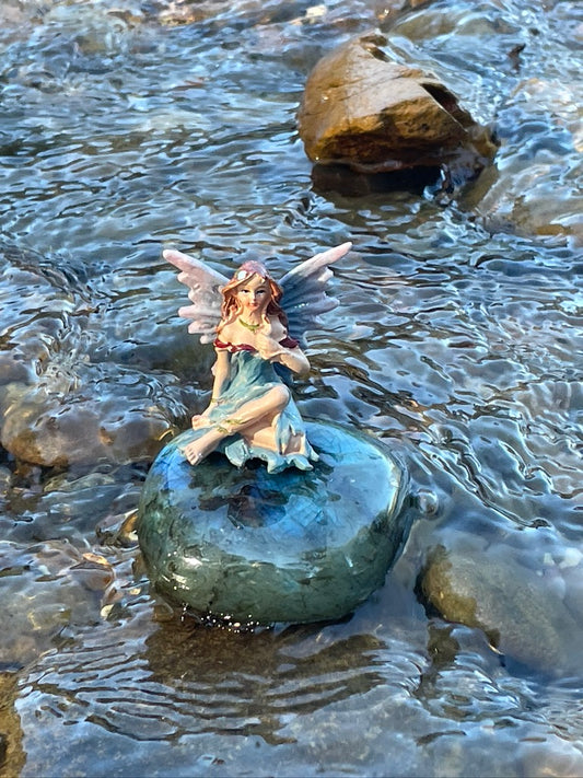 Labradorite a stone of magic