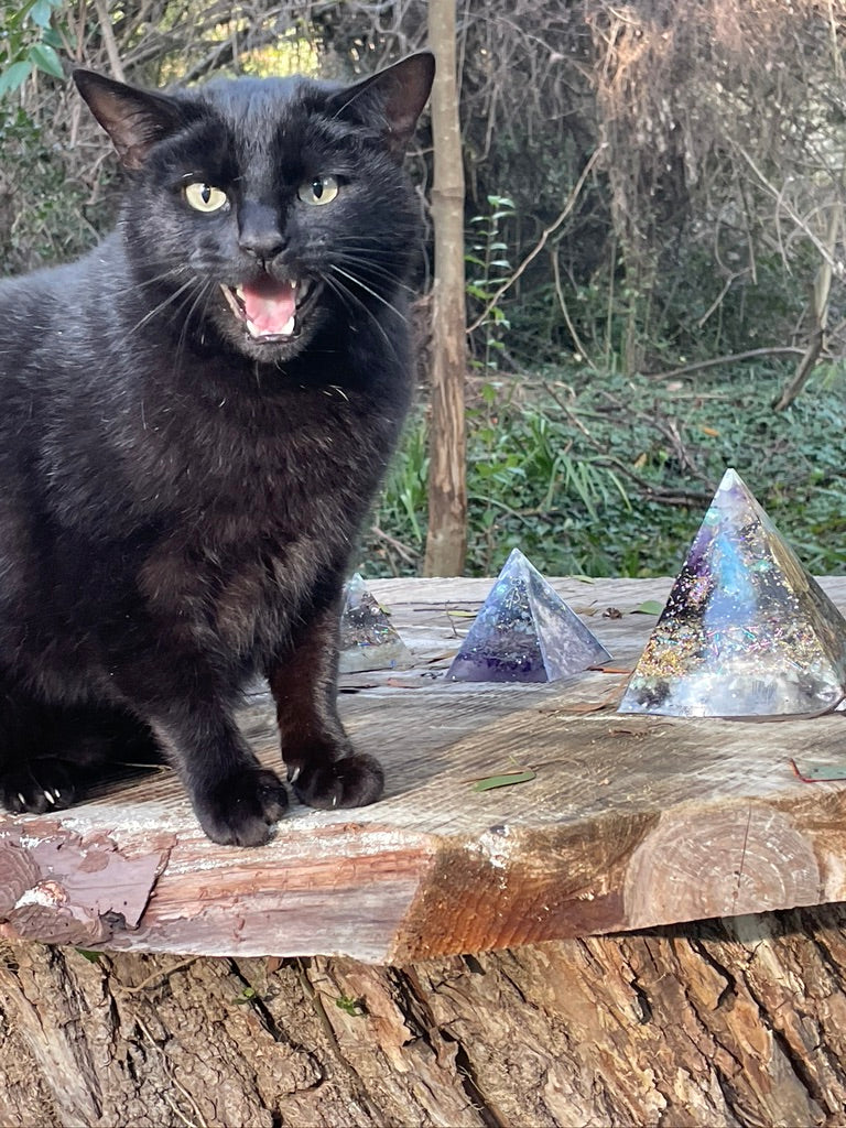 New Earth Pyramid Orgonite vibrations