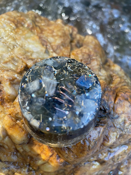 Mini Tower Buster Orgonite with Labradorite and Shungite