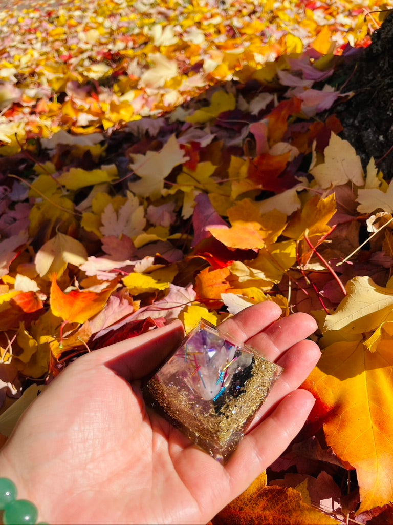 Unicorn play pyramid Orgonite