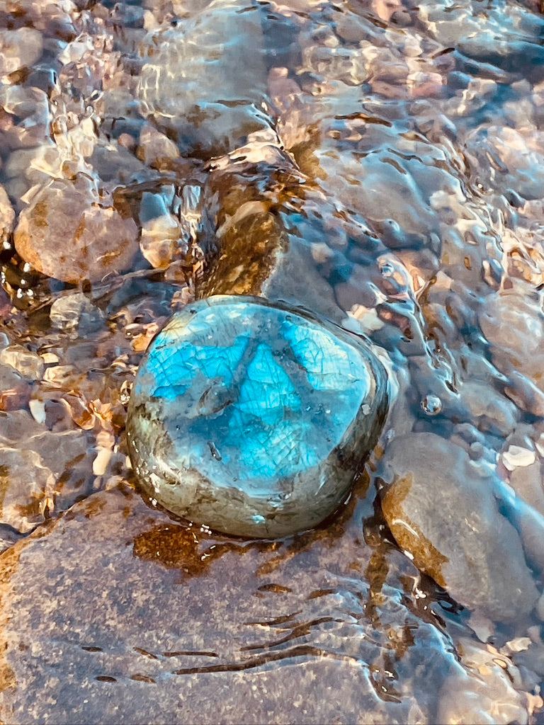 Labradorite a stone of magic