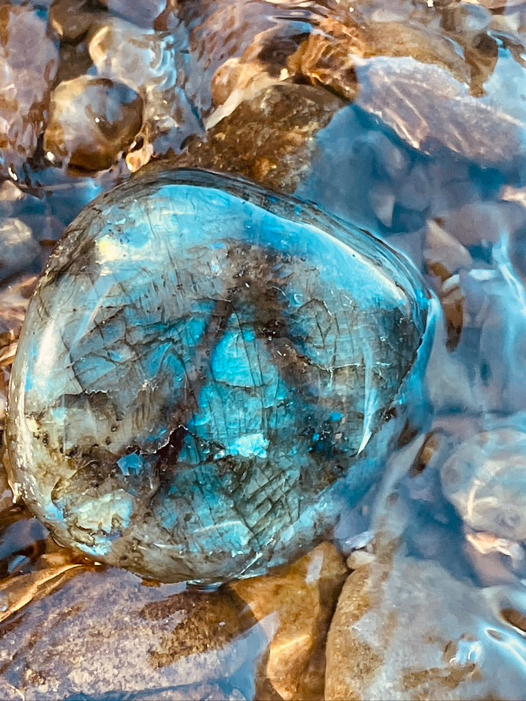 Labradorite a stone of magic